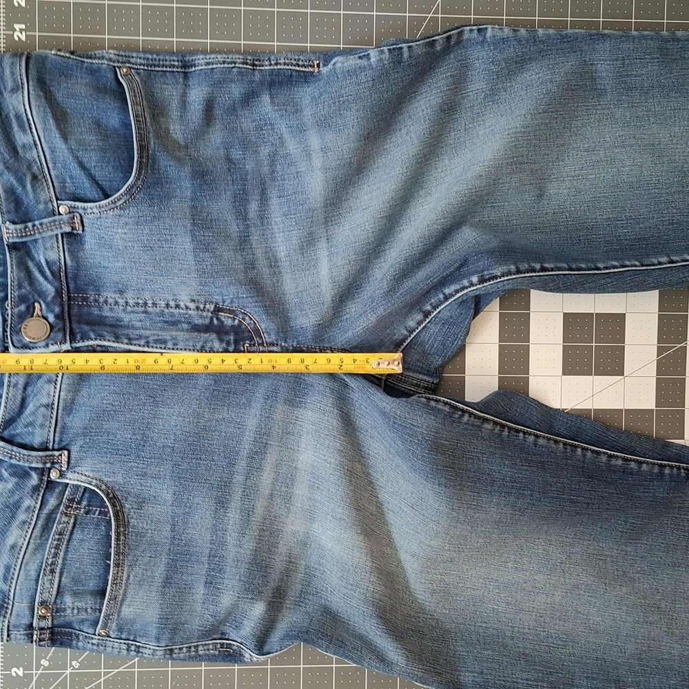 Maurices Size 14 R High-Rise Denim Jeans with stretch - Picture 8 of 12